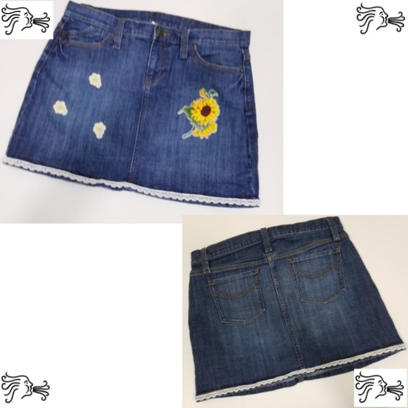 GAP Dresses & Skirts - Gap Jean Denim Mini Jean Skirt Sz 10 Upcycled Lace